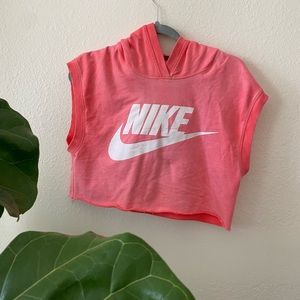 Crop top nike shirt